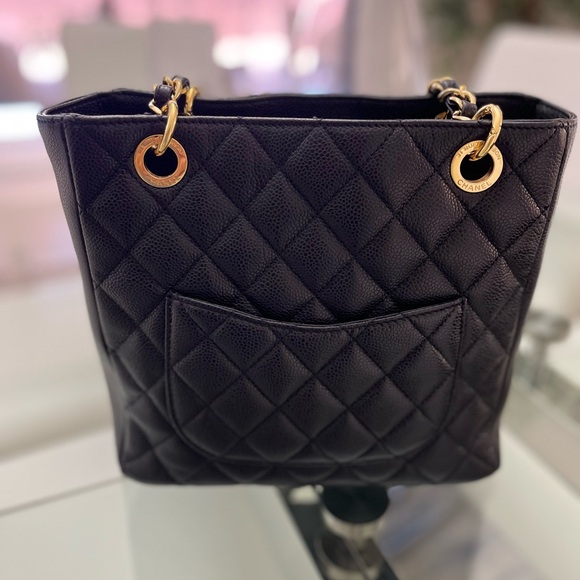 🌸 Black Quilted Caviar Timeless Classic Petit Shopping Tote PST Gold Hardware - Picture 9 of 11